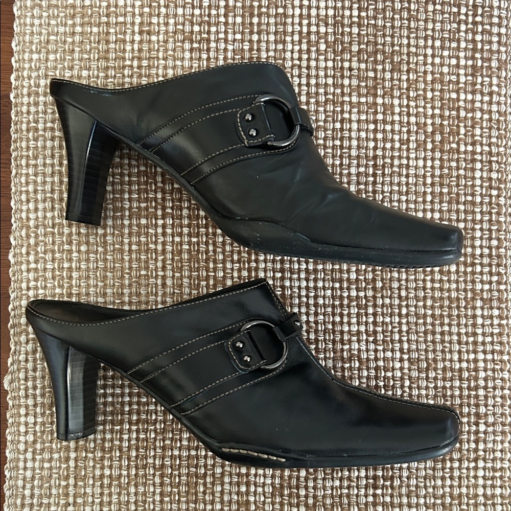 A2 By Aerosoles Leather Black Mules with Buckle Detail - size 10 - Picture 3 of 7